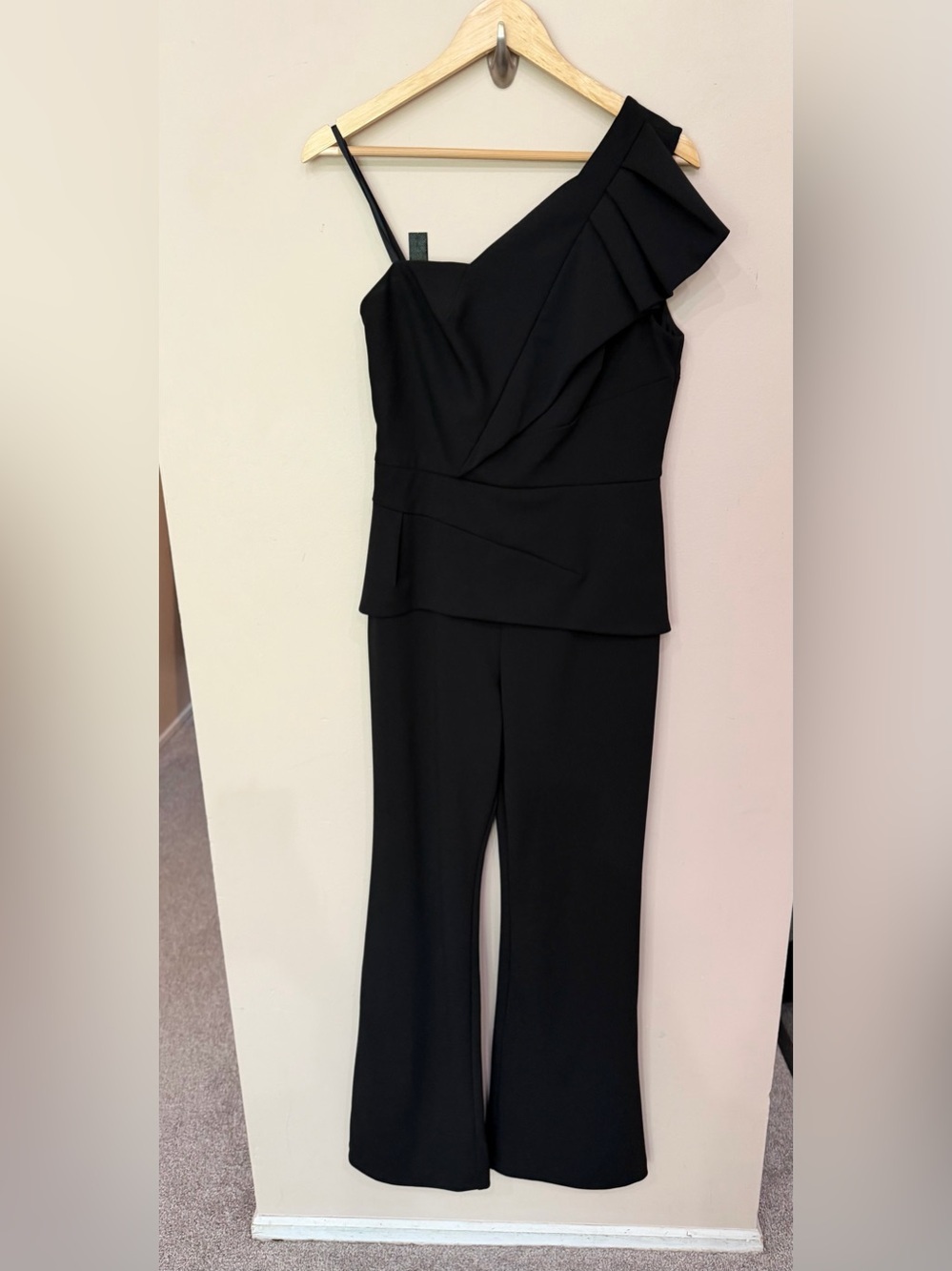 Adrianna Papell Womens Size 6 One Shoulder Sleeveless Jumpsuit Side Zipper Black